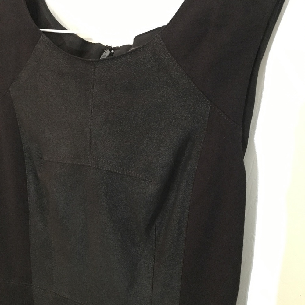 BCBGMAXAZRIA Black Dress Kellen Suede Panel Sheath LBD Career Party Size 0 XS - Picture 5 of 6